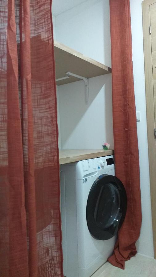 Magnifique Appartement 2 Chambres Avec 50 M2 De Jardin Privatif La Crau Exterior photo