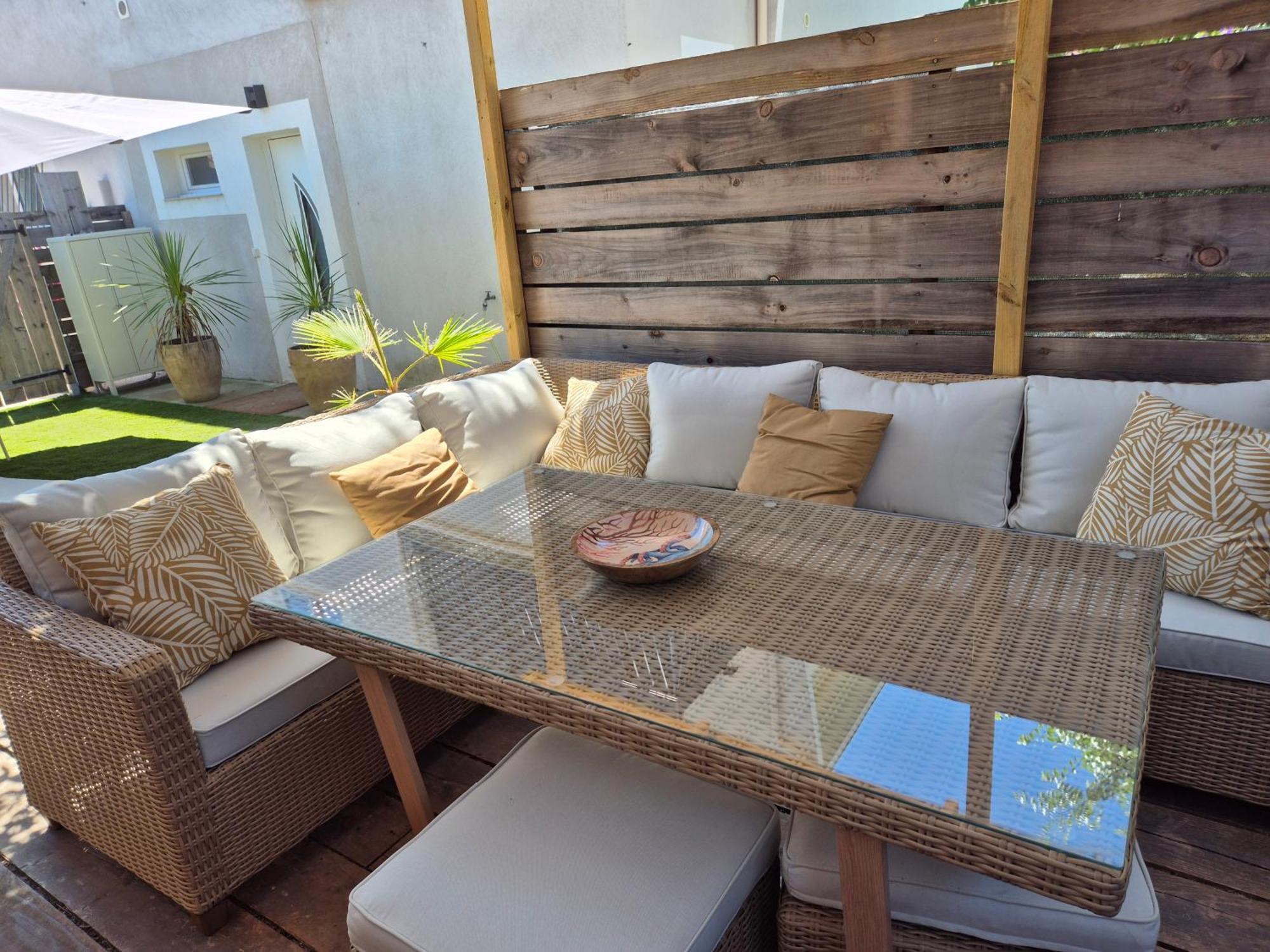Magnifique Appartement 2 Chambres Avec 50 M2 De Jardin Privatif La Crau Exterior photo