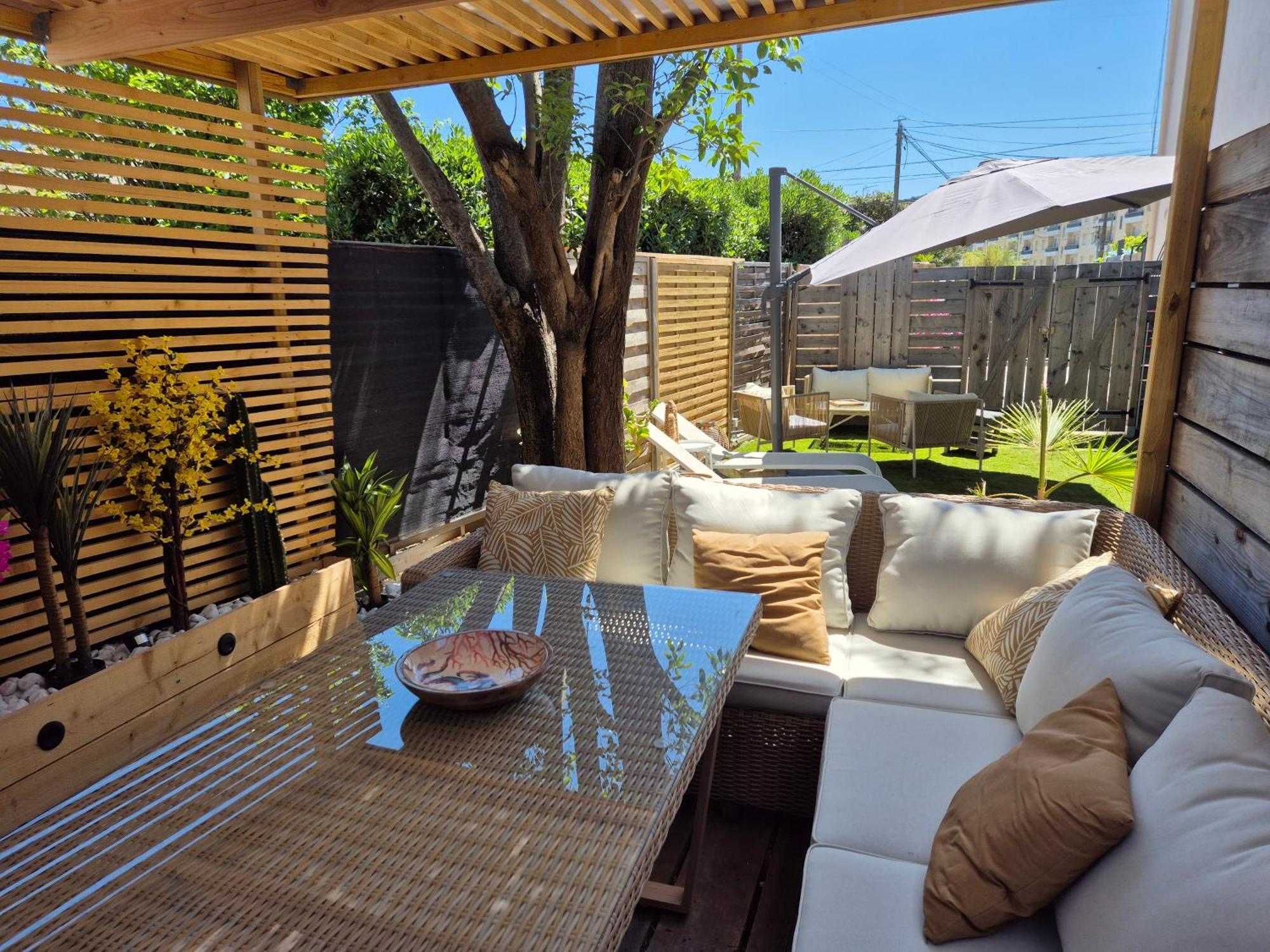 Magnifique Appartement 2 Chambres Avec 50 M2 De Jardin Privatif La Crau Exterior photo